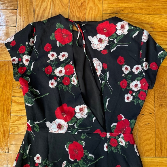 About Us Addison Black Floral Mini Dress - Picture 6 of 7